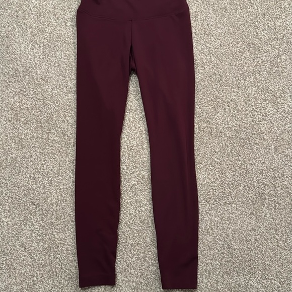 2 pair of runway leggings from WHBM - Picture 3 of 5